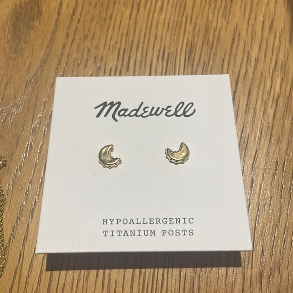 Madewell earrings and necklace - Picture 3 of 6